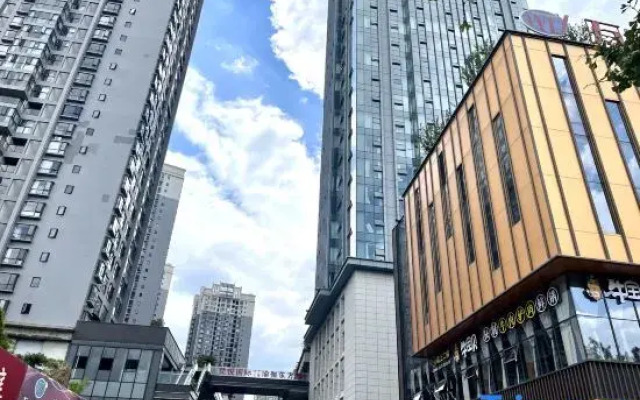 Maitreya First See Homestay