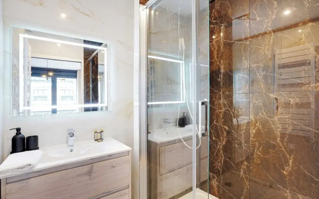 Duplex With Terrace in Levallois