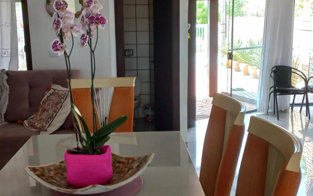 Aluguel Casa Garopaba - 7 quadras do mar