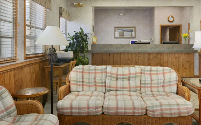 Mariner Inn and Suites