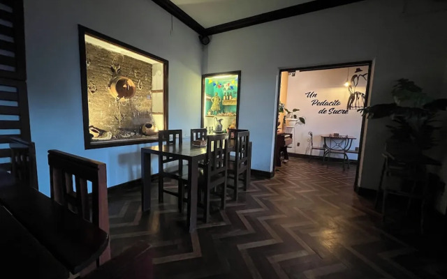 La Culta, Centro Cultural