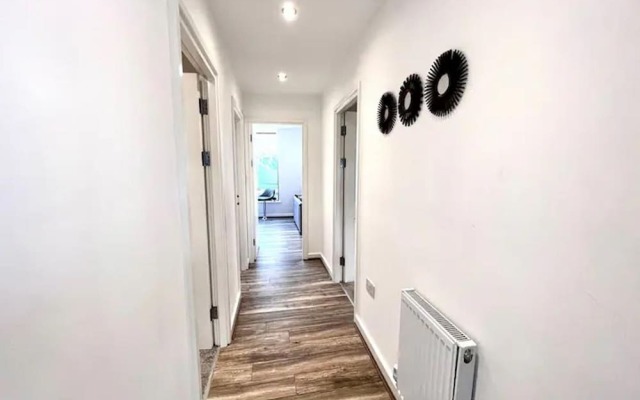 Remarkable 2-bed Apartment in Liverpool