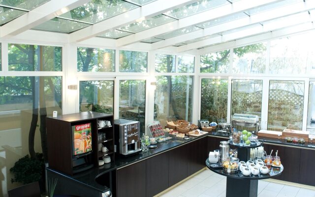 Best Western Plus Grand Hotel Victor Hugo