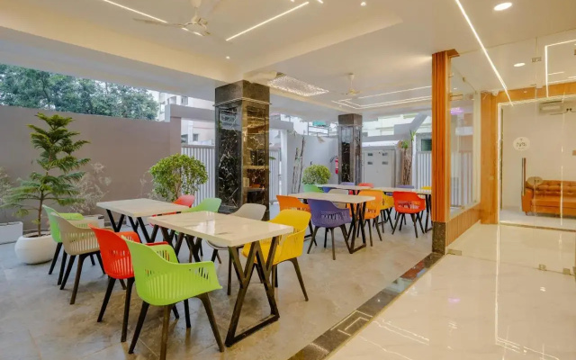 Treebo Parashar Max