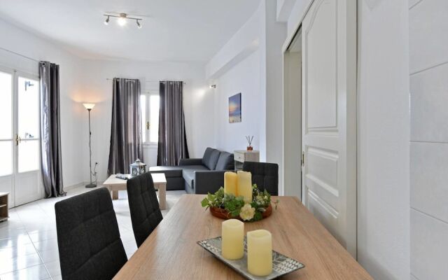 Two Bedroom House - Paroikia Central