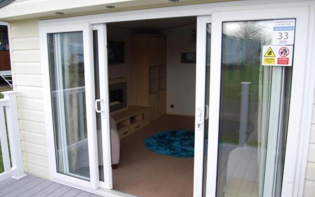 33 Solent Village