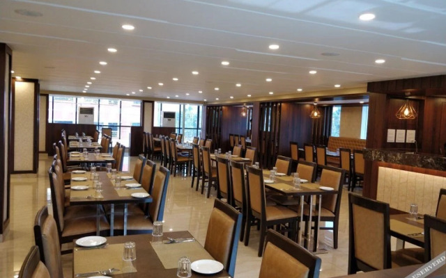 Hotel Sarah International