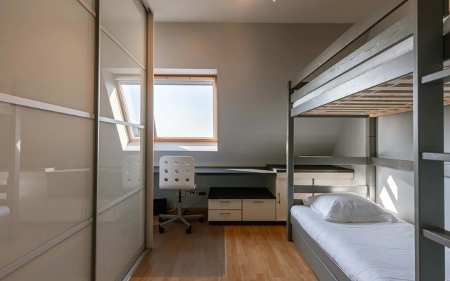Huswell - Comfortable Apartment With Scenic Views