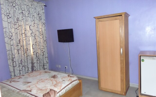 Bakis Continental Hotel