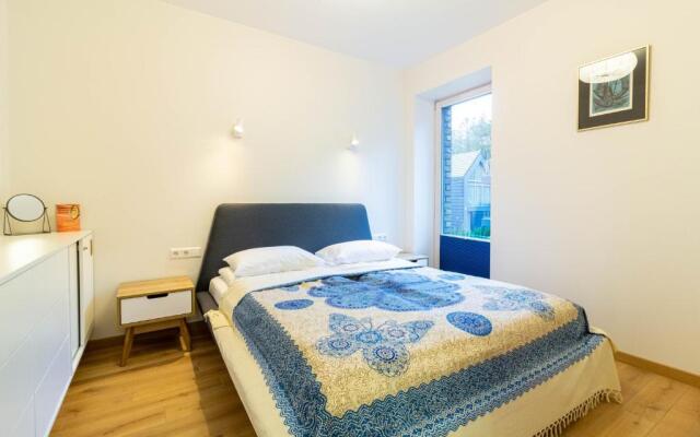 Mind Retreat Apartment, By Cohost