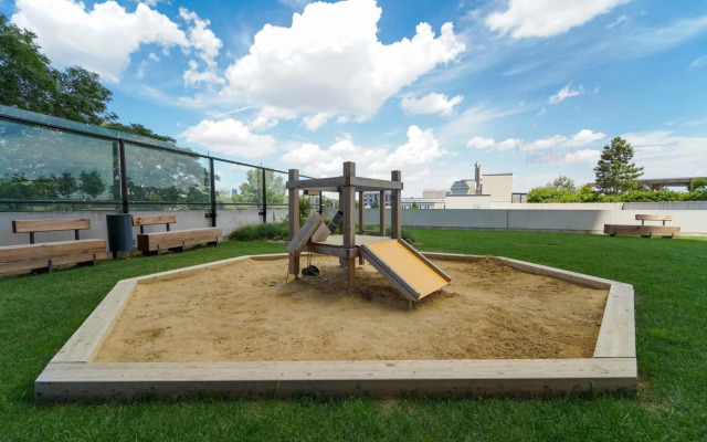 Amazing view over Vienna and infinity pool