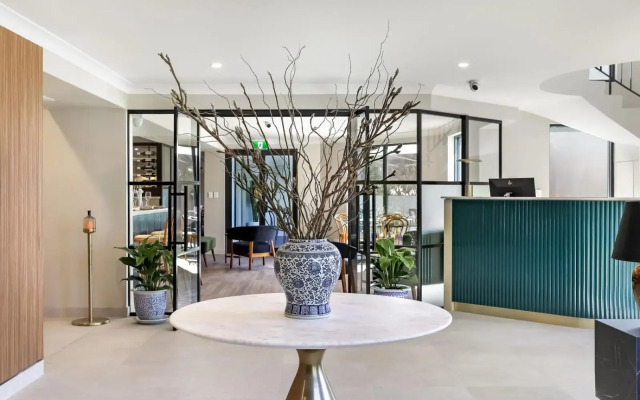 Killara Hotel & Suites