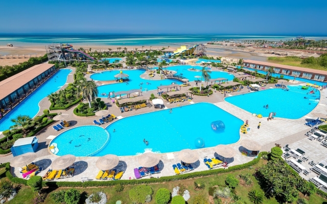 SUNRISE Alora Aqua Park Resort