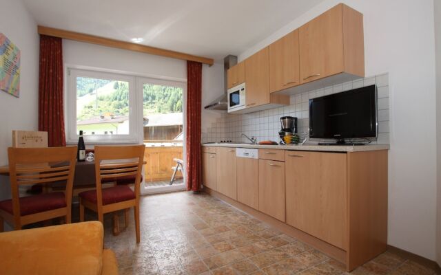 Appartementhaus Karlspitze Natur Pur