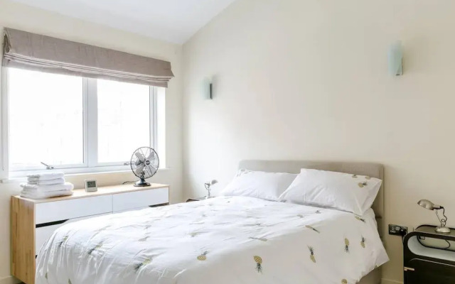 Lovely 1br Home, Located in Farringdon, 2 Guests