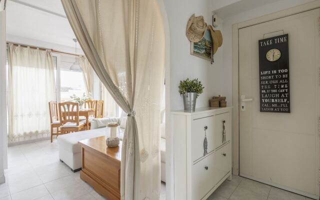 Simplistic Apartment in Alcocéber With Swimming Pool