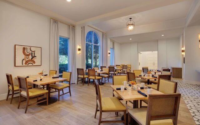 DoubleTree by Hilton Atlanta - Roswell