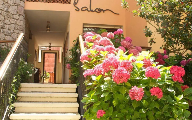Hotel Sablón