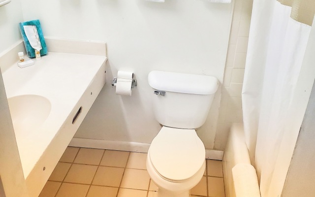 The Port Hotel & Marina