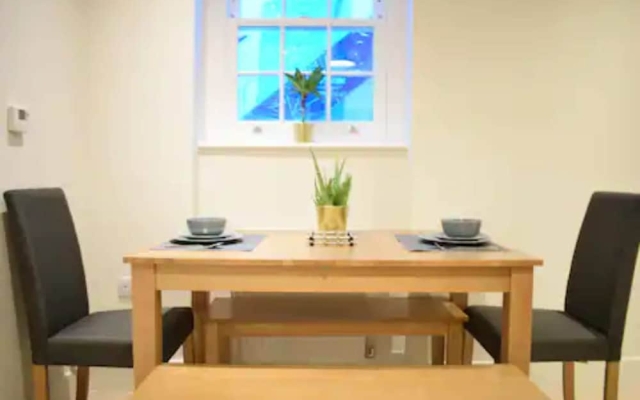 Spacious and Modern Apartment in Pimlico