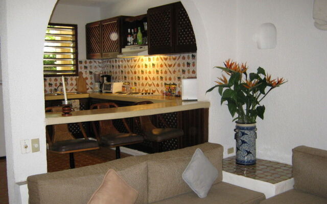 Condumel Condominiums