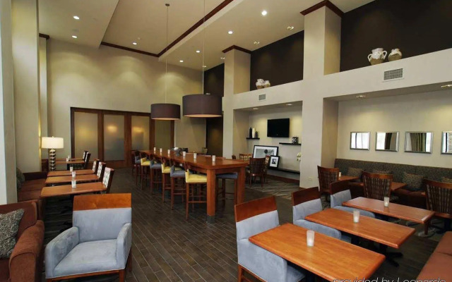 Hampton Inn & Suites Chicago Deer Park
