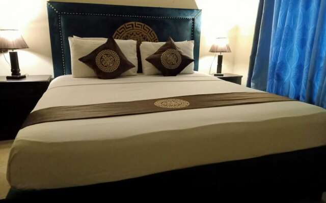 Infinity Hotel
