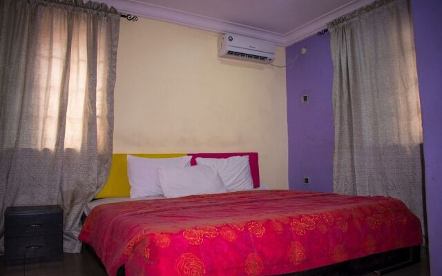 Impex Edge Hotel And Suites