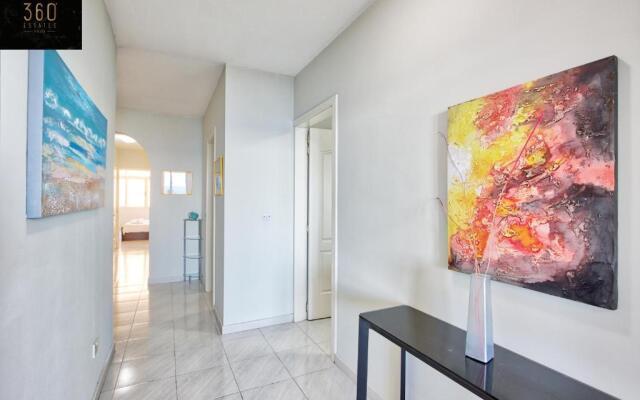 Seafront Sliema - Spacious 3BR opposite beach - AC by 360 Estates
