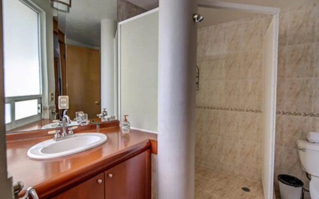 G K Suites Duraznos