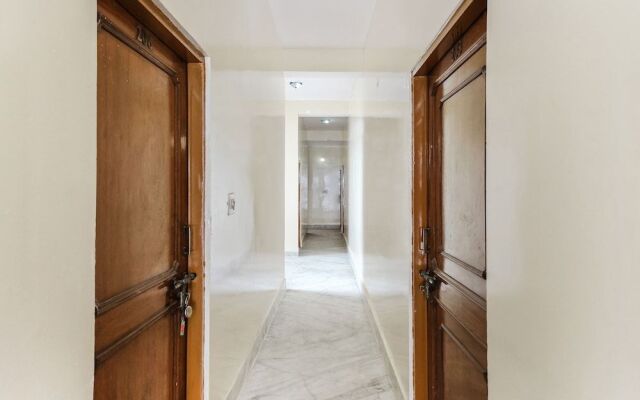 OYO 29394 Hotel Apoorva Deluxe