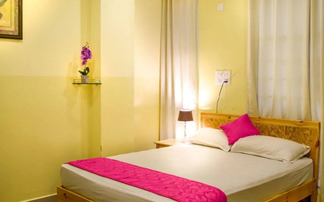 Chaplin Hotel Pondicherry