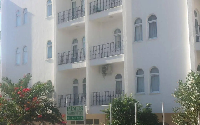 Pinus Otel