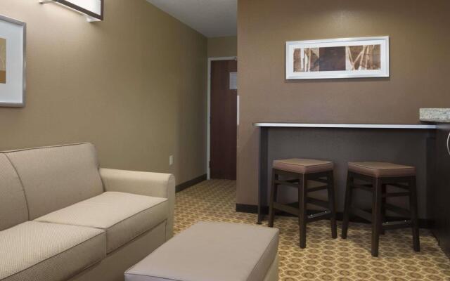 Sonesta Essential Fairmont