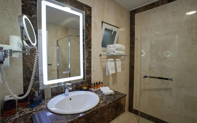 Lebada Luxury Resort & Spa