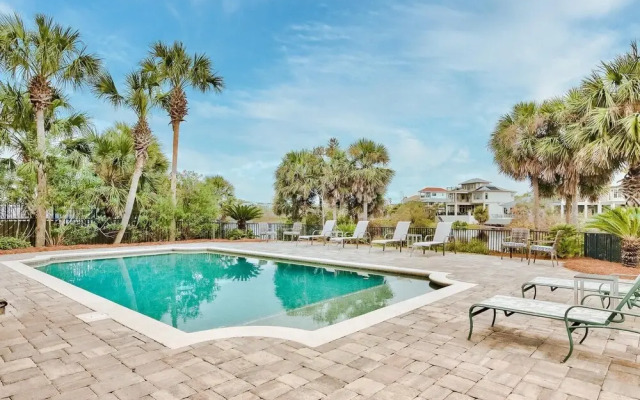 Seastar Palazzo Luxury Across From Beach