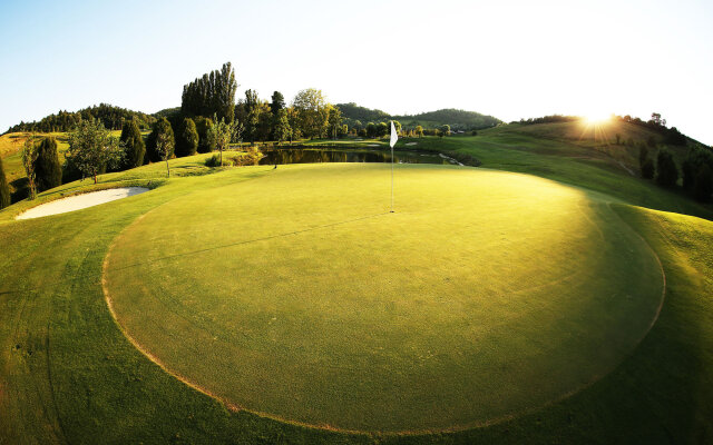 Golf Feudo di Asti Resort