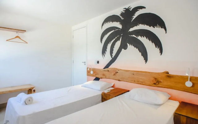 Longboard Paradise Suites
