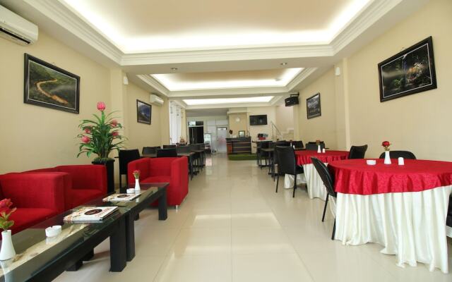 Airy Mandonga Laute Tiga 48 Kendari
