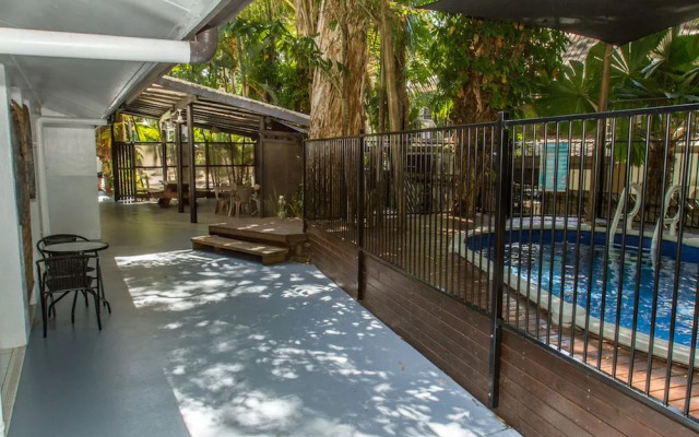 Cairns Beaches Flashpackers