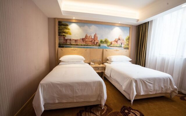 Vienna Hotel Yishan Rd Station Branch