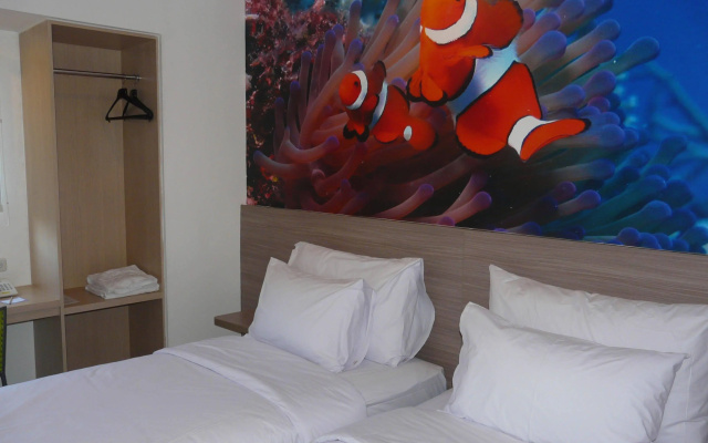 Top Hotel Manado – Guest Rooms – Manado