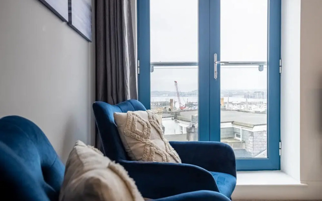2BR Harbour View Near Babbacoombe&Beach