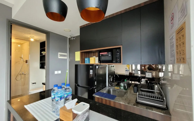 Palam Mansion at One Residence Apartment