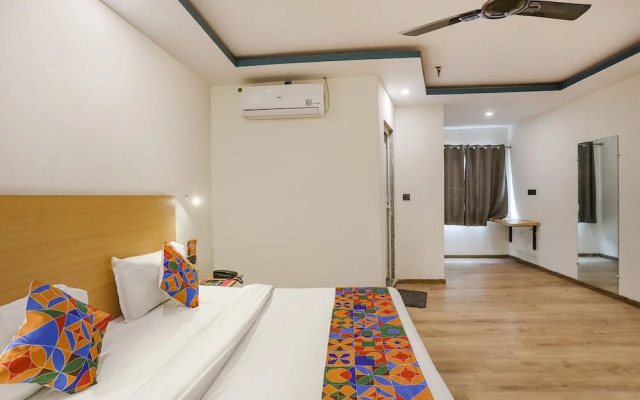 OYO TOWNHOUSE 390 The Madhav Sector 58 Noida