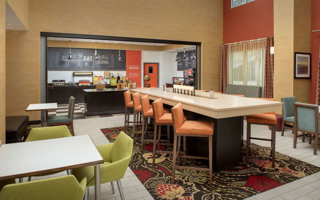 Hampton Inn & Suites Lakeland-South Polk Parkway