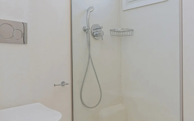 Irida Vacation Suites