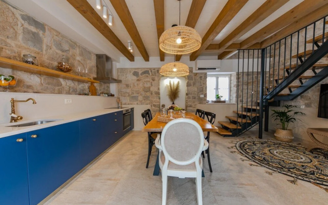 Villa Bante - Luxury Stone House