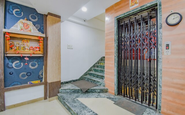 Oyo Flagship 76077 Adri Hotels 2