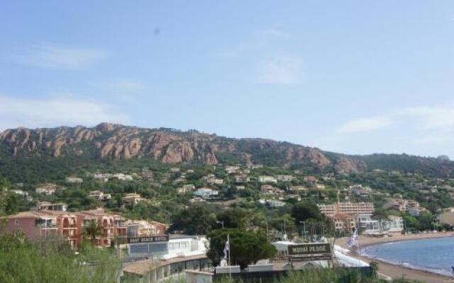 Agay Beach Hotel